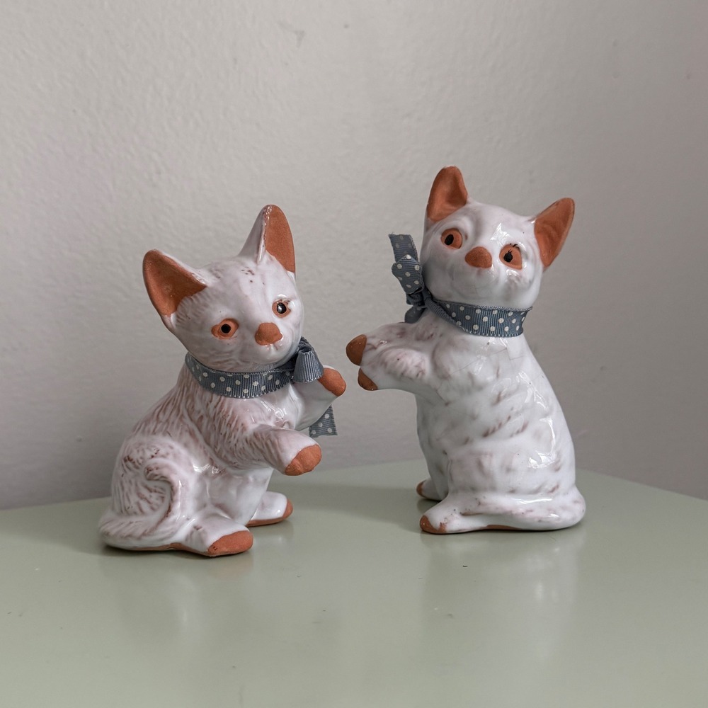 Vintage Ceramic Cat Figurines Set of 2 White Terracotta Taiwan Blue Polka Dot